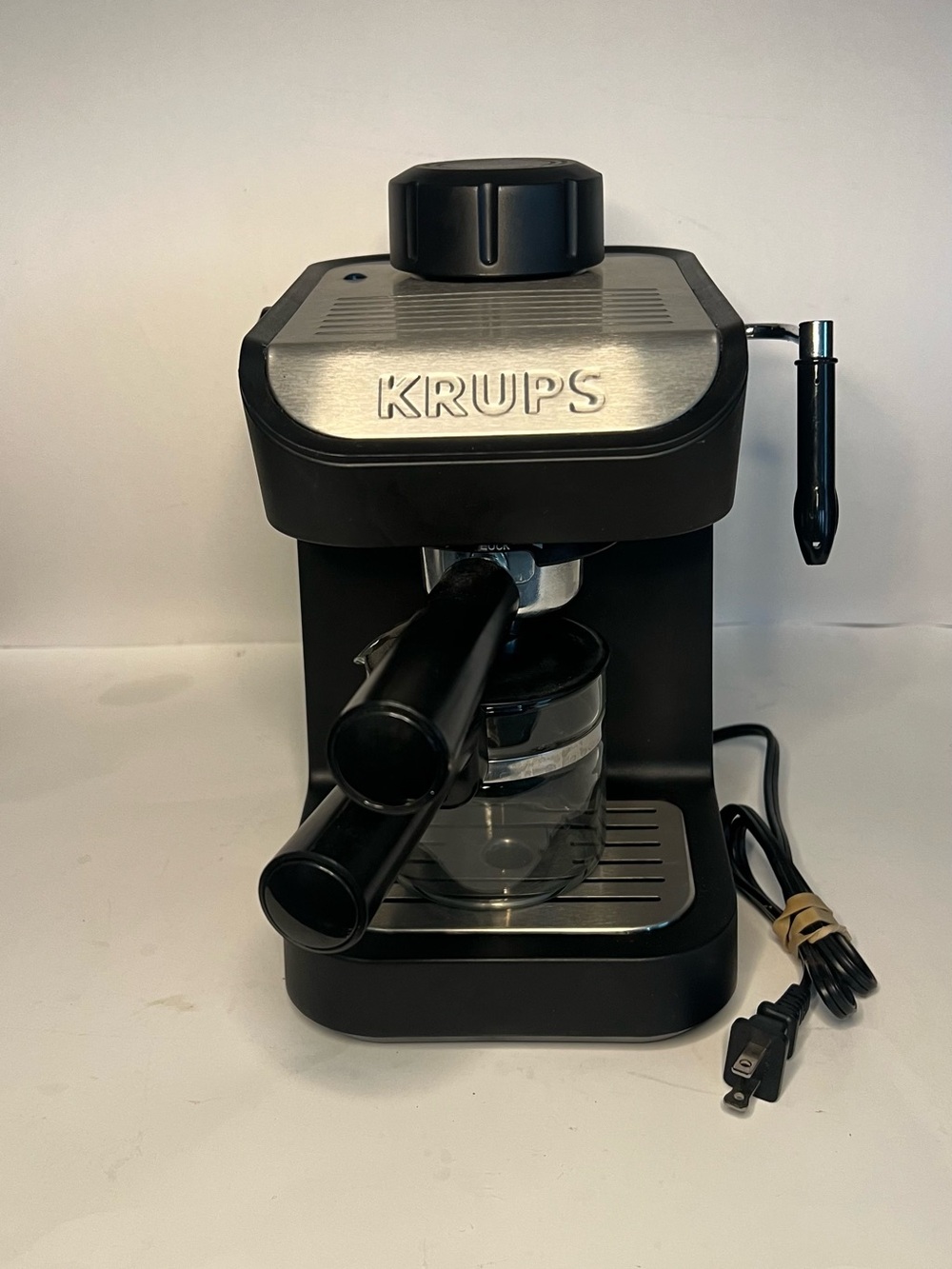 KRUPS XP1020 Steam Espresso Machine 4-Cups preowned